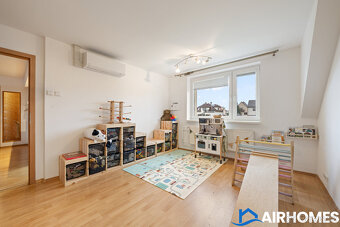 Rodinný dům s dvěma bytovými jednotkami - 11