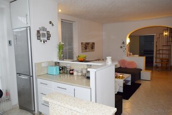 Prodej rodinného domu-poloviny dvojdomku v Batňovicích. - 11