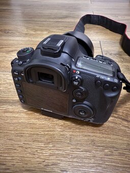 Canon Eos 7D Mark II + příslušenství - 11