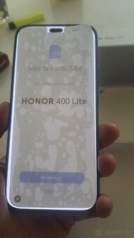 Mobilní telefon HONOR 400 LITE - 11