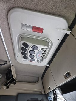 Man tgx 460 rok 2017 - 11