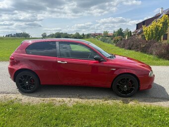 Alfa Romeo 1.9 JTD 147 - 11