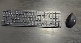 kompletní PC sestava s příslušenstvím - 11