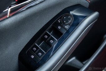 Mazda 3 2.0 Skyactiv G122 Plus A/T 90kw - 11