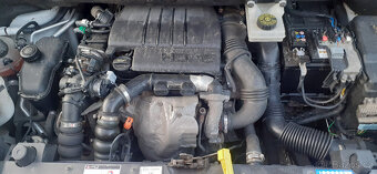 Citroen Berlingo II 1.6 HDI rok 2010 - 11