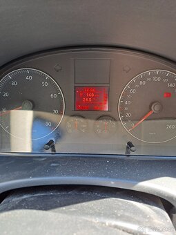 VW Caddy 2.0 (80kW) Eco Fuel - 11