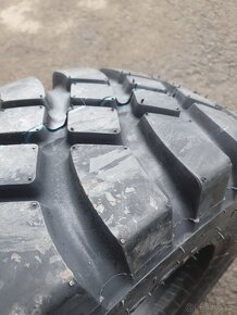 Pneu 10,0 / 75 - 15,3 Marcher  UNC-201 - 11