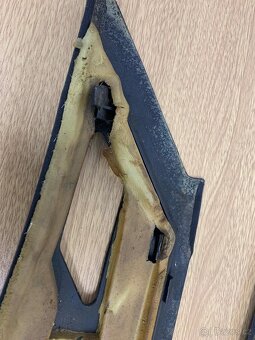 BMW E36 díly - blinkr, lišta, stabíky, c-sloupky - 11