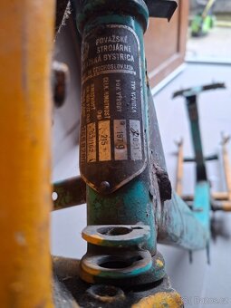 Jawa 50 pionyr - ram s přední vidlici - 11