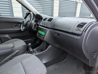 Škoda Roomster 1.2TSi, 2015, výhřev sedadel, tažné, nová TK - 11