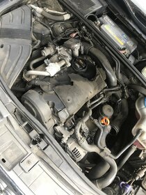 audi a4 b7 2.0 tdi 103kw quattro xenony dily z vozu - 11