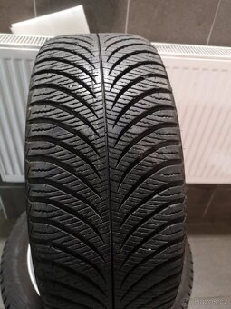Smart Forfour alu 15 + celoroční 195/50/15. - 11