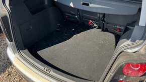 Touran 2.0Tdi 103Kw rv.2010 Navig Klimatronik Zaves Parktron - 11