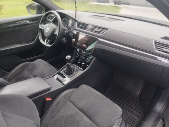 Škoda Superb 3, 2.0 TDI 140kw SPORTLINE - 11