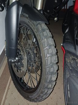 Triumph Tiger 800 XC ABS - 11