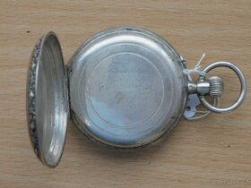 Historické starožitné celostříbrné kapesní hodinky s řezaným - 11