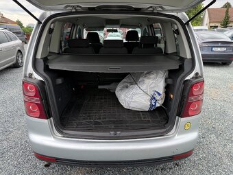 Volkswagen Touran, 2.0i CNG 7-Míst - 11