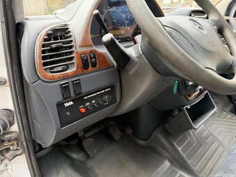 Mercedes Sprinter 416 - 11