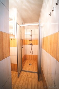 Dům a stavební pozemky na prodej v malebné vesničce Štarnov - 11