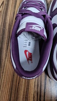 Nike dunk low. - 11