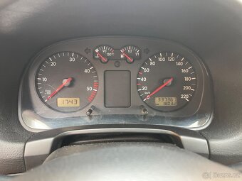 Volkswagen golf 4 1.9tdi 81kw r.v.2001 najeto 337xxxkm - 11