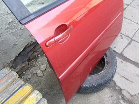 Prodám dveře Ford Fiesta Mk5 - 11