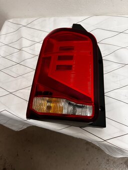 VW T6.1 zadní světlo - 11