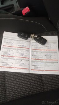 Auris 1.6 - 11
