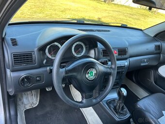 Škoda Octavia 1,8 Turbo RS 132 kW - - 11