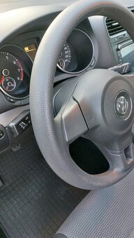 Volkswagen Golf VI 1.4 MPI 59kW - 11