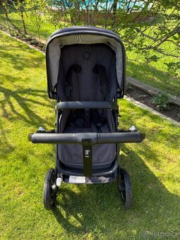 Bugaboo fox 3 + Autosedačka (0-15 měsíců) - 11