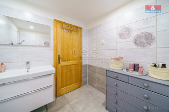 Prodej bytu 2+1, 68 m², Karlovy Vary, ul. Vítězná - 11