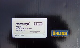 Moto Guzzi V85 TT zadní tlumič Öhlins - 11