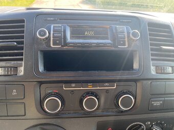 Volkswagen Transporter T5 kombi 2.0 TDI 103 kw 2014 - 11