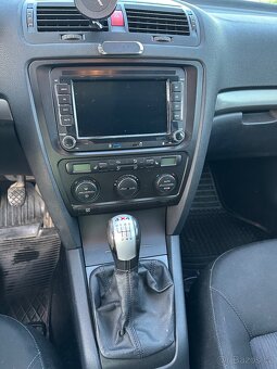 Prodám Škoda Octavia 2 Combi 2.0 TDi 103 kw 4x4 - 11