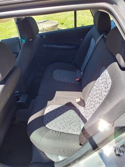 Škoda Fabia Combi Facelift 1.2i htp 47kw 12v 2005 - 11