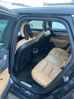 Volvo V90 D4 Inscription AWD | Panorama, PilotAssist - 11