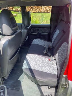 Mitsubishi L 200 - 11