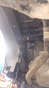 Prodám Ford Mondeo mk3 ST220 3.0 L V6 kombi - 11