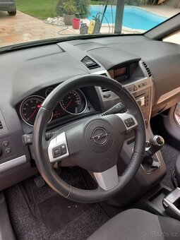 Opel Zafira 1.8 Ecotec 7 míst Nová STK - 11