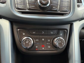 Opel Zafira 2.0 CDTi • 3/2012 • 96kw • Původ ČR - 11