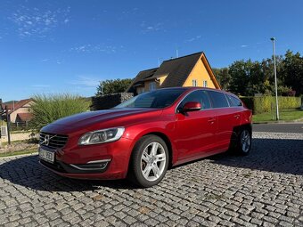 Volvo V60 2.4D PLUG-IN HYBRID AWD 4x4 SUMMUM - 11