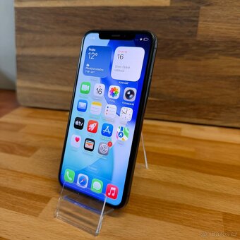 IPhone 11 Pro 64GB, zelený (rok záruka) - 11