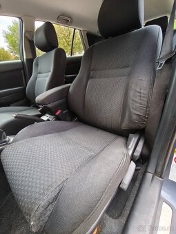 Toyota Avensis 2.2d,D4D 110kw Combi,Tažné,Výhřevy,ALU,XENONY - 11