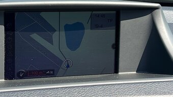 Prodám BMW 1 kabrio e88 Rv 2013 130kw - 11