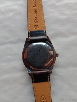 Staré, funkční hodinky Prim- televize - 11