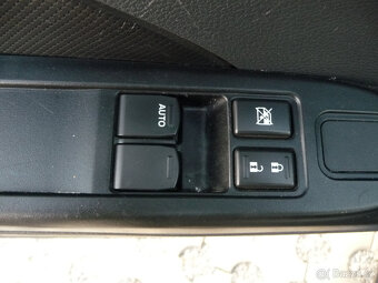 Suzuki Celerio comfort 1.0i 50kw vozidlo po 1.m připravujeme - 11