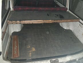 Wartburg Combi 353 - 11