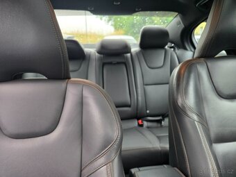 Volvo S60 Cross Country Summum 2,0d 140kW - 11