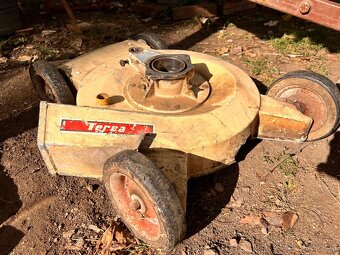 Terra Vari s bohatým příslušenstvím. - 11